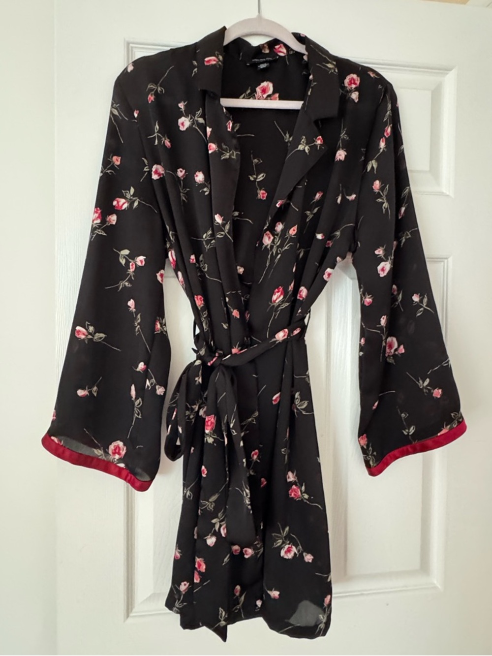 Jones New York Black Satin Floral Robe with Pink Rose Accents